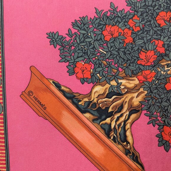 HERMES Vintage Bonsai Pink 90 cm Silk Square Scarf 1991 with Box RARE - Picture 5 of 16